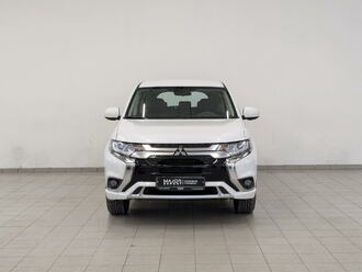 фото Mitsubishi Outlander III 2022