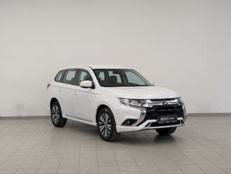 фото Mitsubishi Outlander III 2022