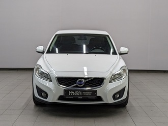 фото Volvo C30 2010