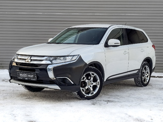 фото Mitsubishi Outlander III 2016