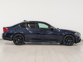 фото BMW 5 (G30/F90) 2017