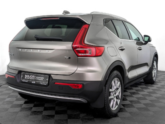 фото Volvo XC40 I 2021