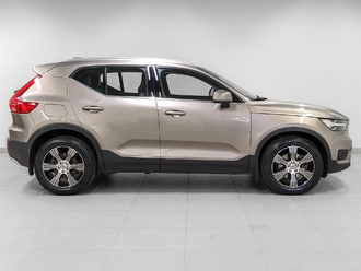 фото Volvo XC40 I 2020