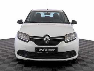 фото Renault Logan II 2018