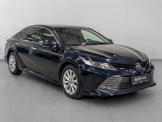 фото Toyota Camry VIII 2018