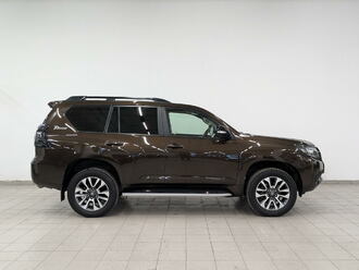 фото Toyota Land Cruiser Prado 150 2021