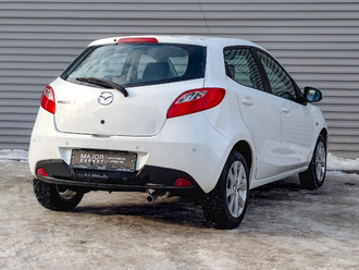 фото Mazda 2 (DE) 2014