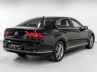 фото Volkswagen Passat B8 2017