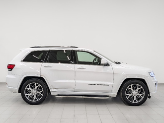 фото Jeep Grand Cherokee IV (WK2) 2021