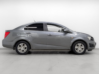 фото Chevrolet Aveo (T300) 2013