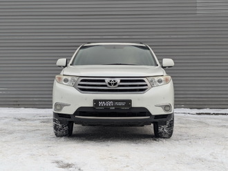 фото Toyota Highlander II 2011