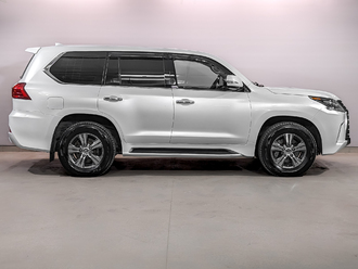 фото Lexus LX III 2018