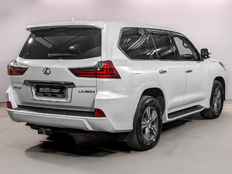 фото Lexus LX III 2018