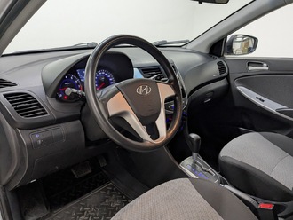 фото Hyundai Solaris I 2013