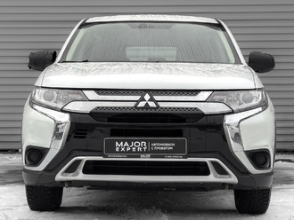 фото Mitsubishi Outlander III 2019