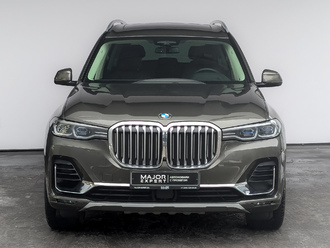 фото BMW X7 (G07) 2021