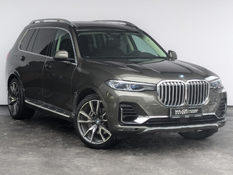 фото BMW X7 (G07) 2021