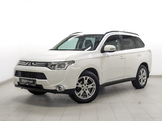 фото Mitsubishi Outlander III 2013