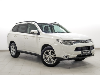 фото Mitsubishi Outlander III 2013