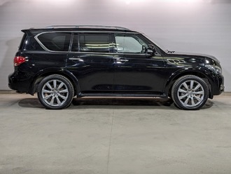 фото Infiniti QX56 II 2011