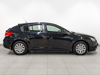 фото Chevrolet Cruze (J300/J305) 2012