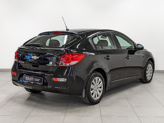 фото Chevrolet Cruze (J300/J305) 2012