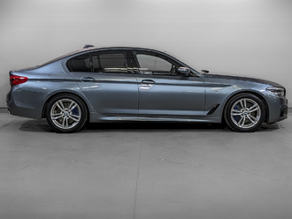 фото BMW 5 (G30/F90) 2019