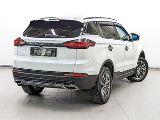 фото Geely Atlas Pro 2022