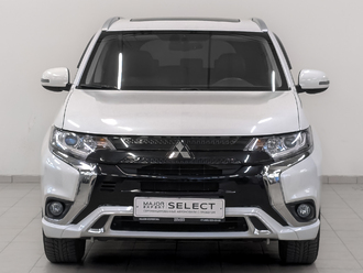 фото Mitsubishi Outlander III 2022