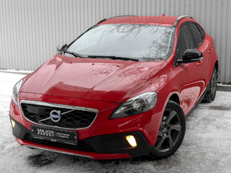 фото Volvo V40 II 2016