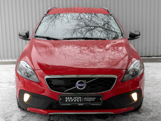 фото Volvo V40 II 2016