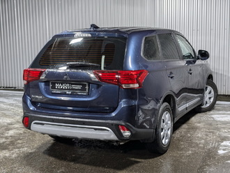 фото Mitsubishi Outlander III 2020