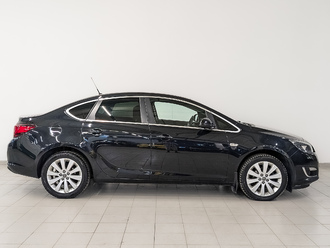 фото Opel Astra J 2014