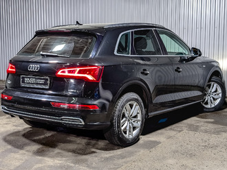 фото Audi Q5 (B9) 2019