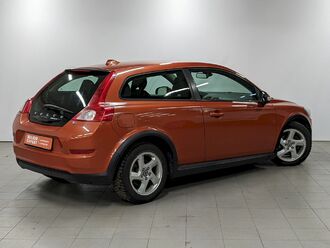 фото Volvo C30 2011