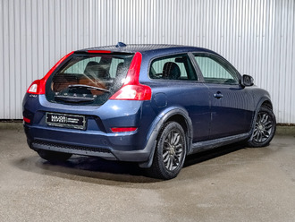 фото Volvo C30 2010