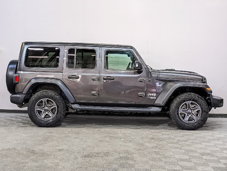 фото Jeep Wrangler IV (JL) 2018