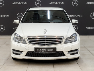 фото Mercedes-Benz C (W/S204) 2012