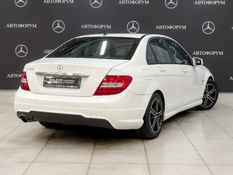 фото Mercedes-Benz C (W/S204) 2012