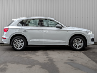 фото Audi Q5 (B9) 2020