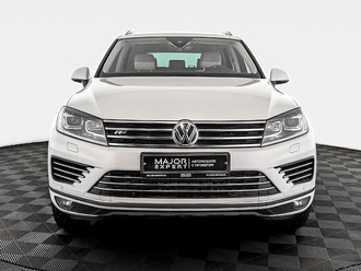 фото Volkswagen Touareg II 2016