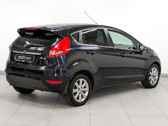 фото Ford Fiesta VII 2011