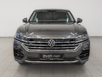 фото Volkswagen Touareg III 2019