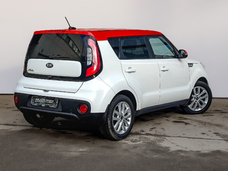 фото Kia Soul II 2018