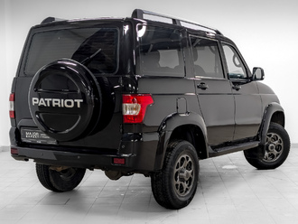 фото УАЗ Patriot 2024