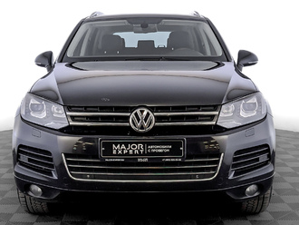 фото Volkswagen Touareg II 2013