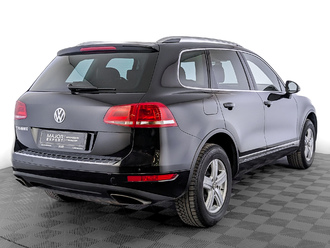 фото Volkswagen Touareg II 2013