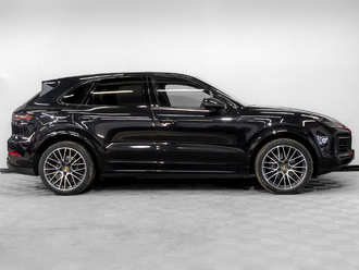 фото Porsche Cayenne III 2021