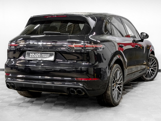 фото Porsche Cayenne III 2021