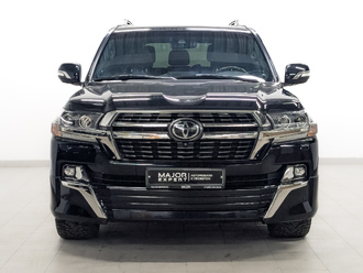 фото Toyota Land Cruiser 200 2020